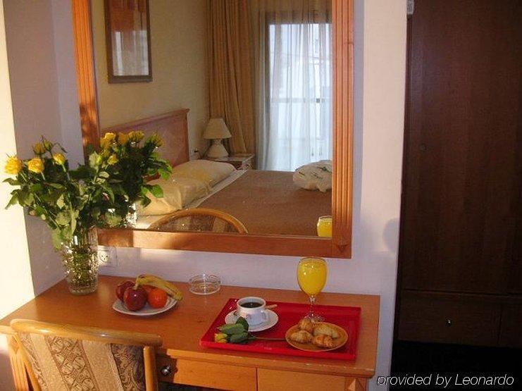 Armon Hayarkon Hotel Tel Aviv Quarto foto